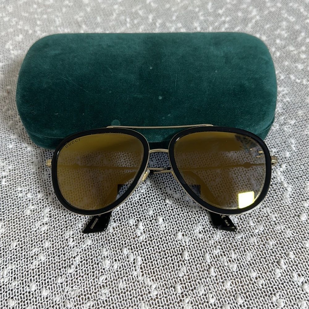 Gucci GG0062S-001 57mm Black Aviator Sunglasses with Case
